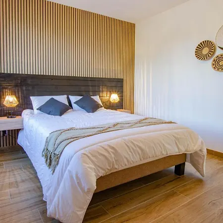 Le Clos Suzette بيت للعطل